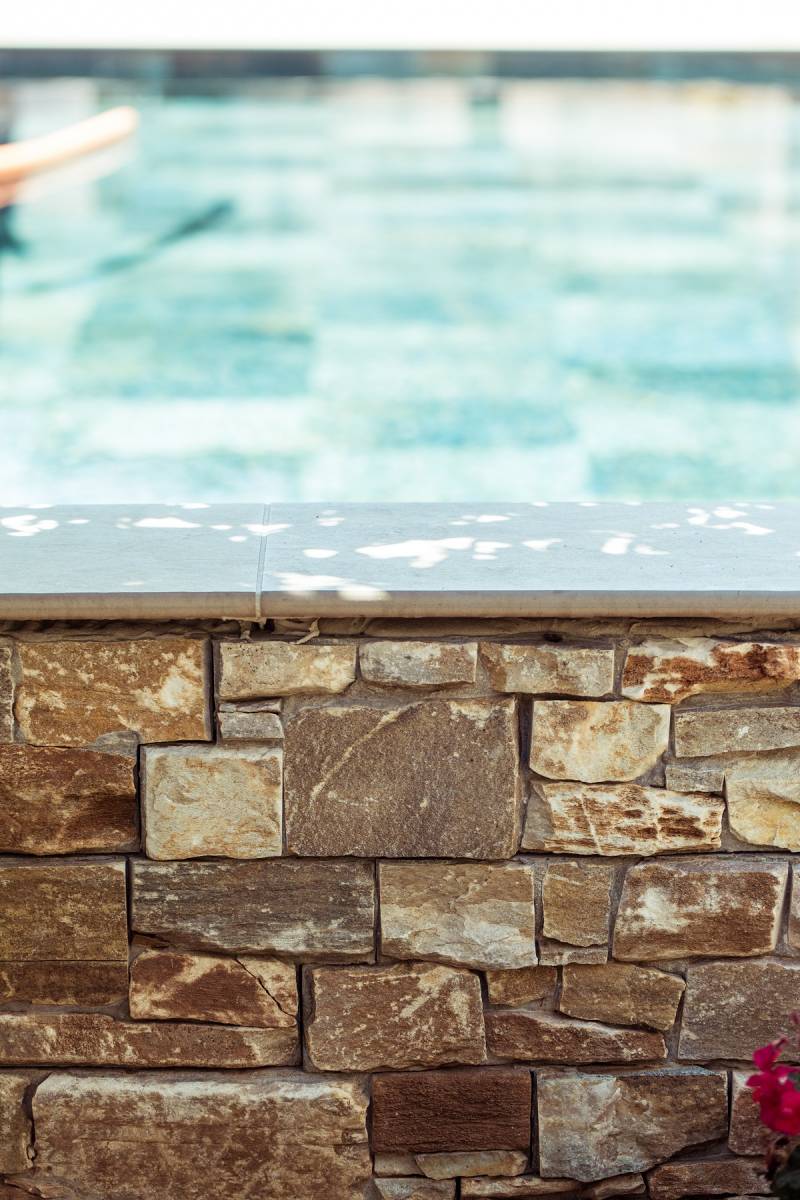 decoupe carrelage piscine frejus 